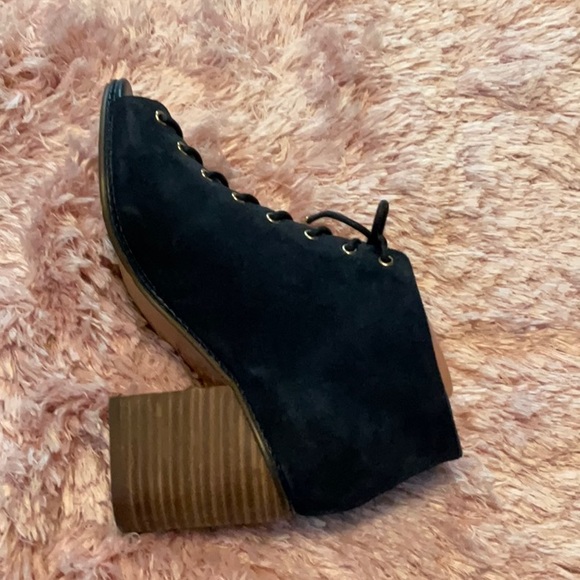 Aldo lace up booties EUC - Picture 5 of 16